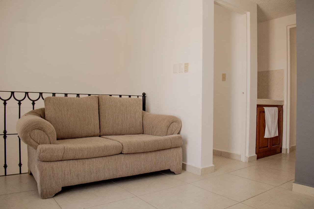 Suites Cervantes Chihuahua Exterior photo