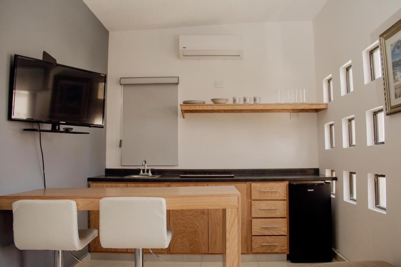 Suites Cervantes Chihuahua Exterior photo